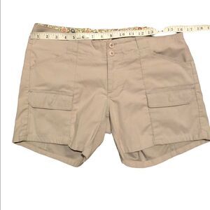 Magellan outdoors khaki shorts  